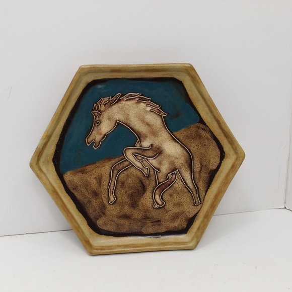 Vintage Horse Stallion Bucking Pottery Hexagonal Plate - Picture 1 of 4